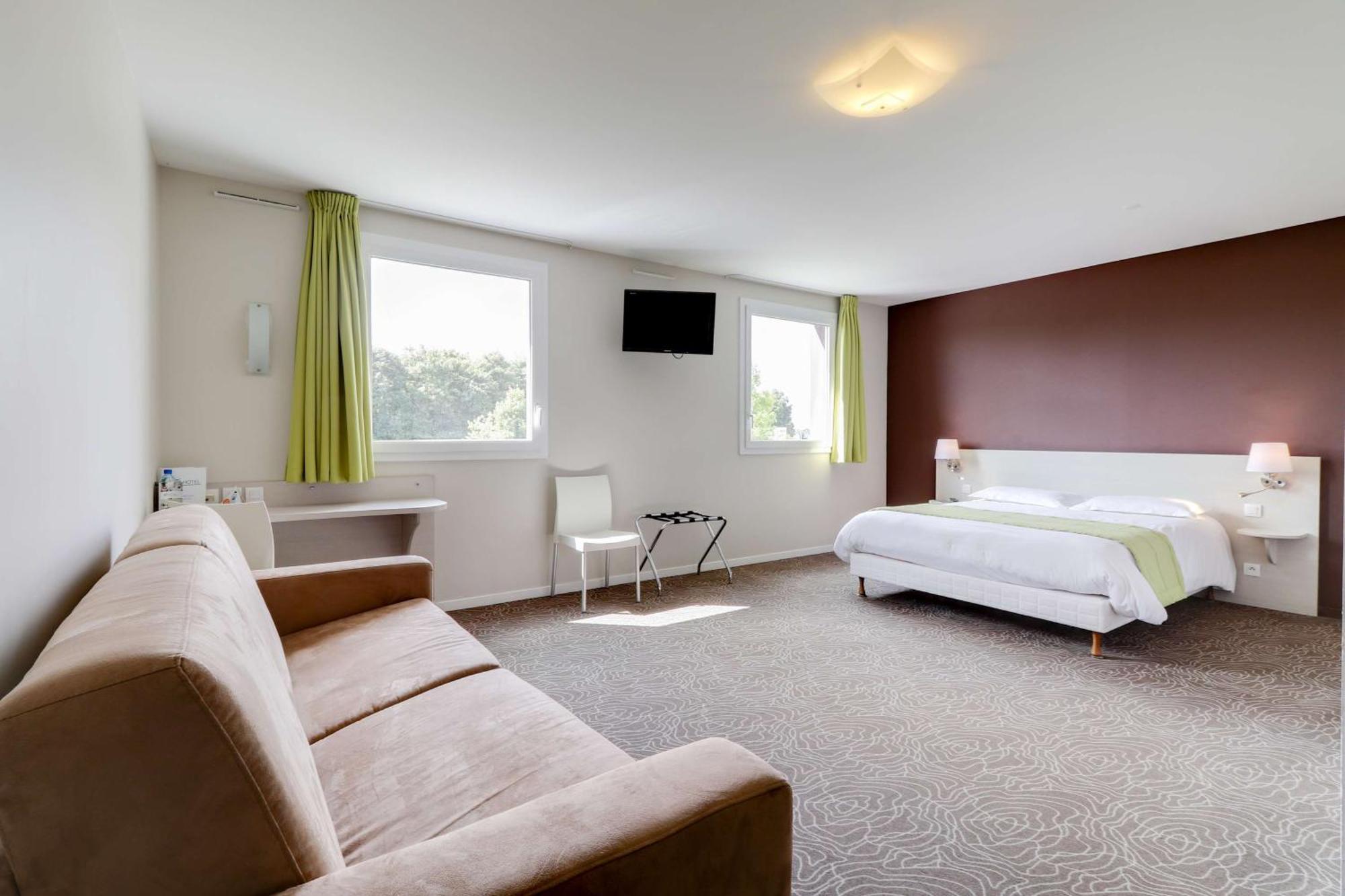 Brit Hotel Saint-Meen-Le-Grand En Broceliande Buitenkant foto