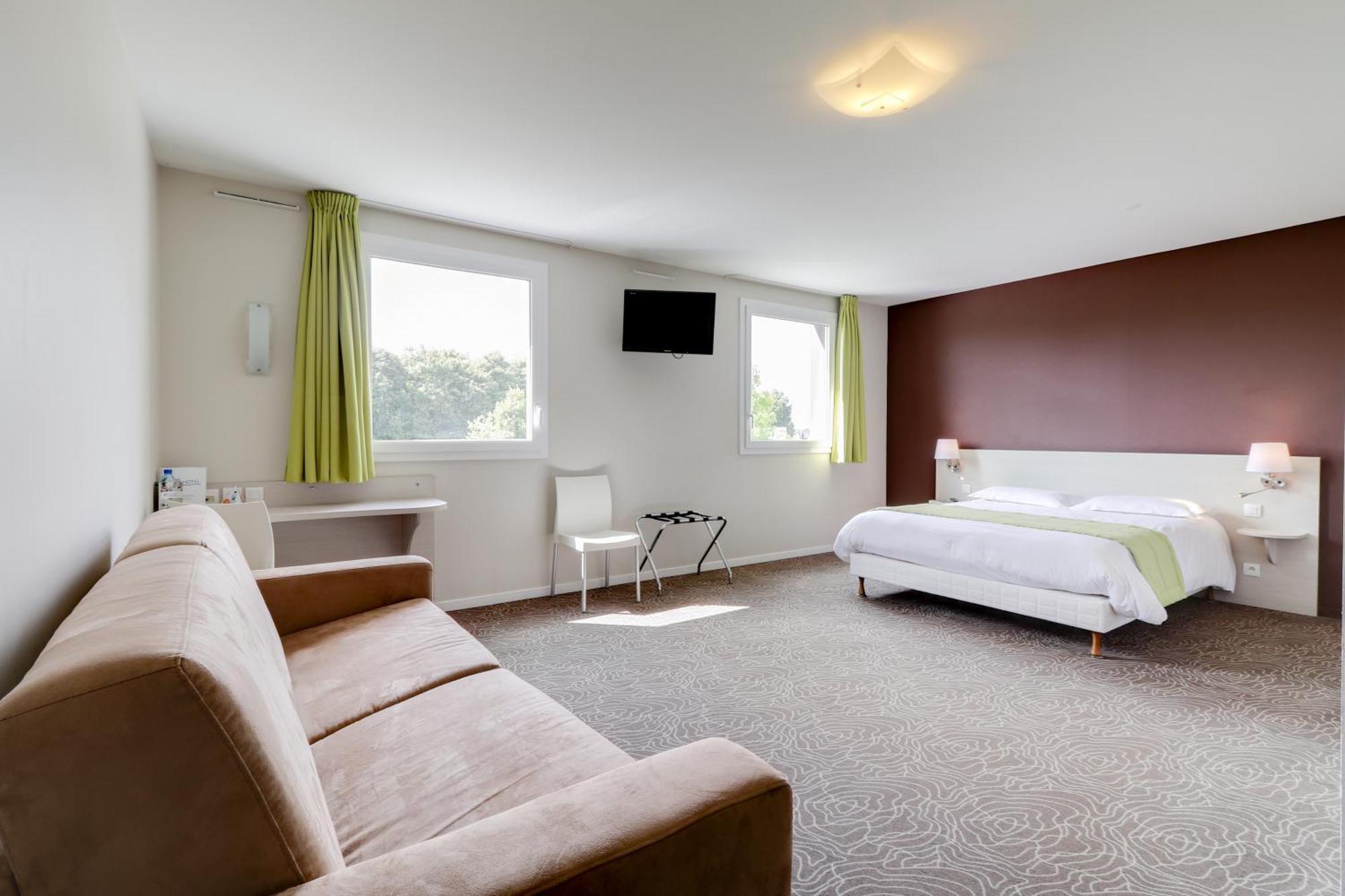 Brit Hotel Saint-Meen-Le-Grand En Broceliande Buitenkant foto